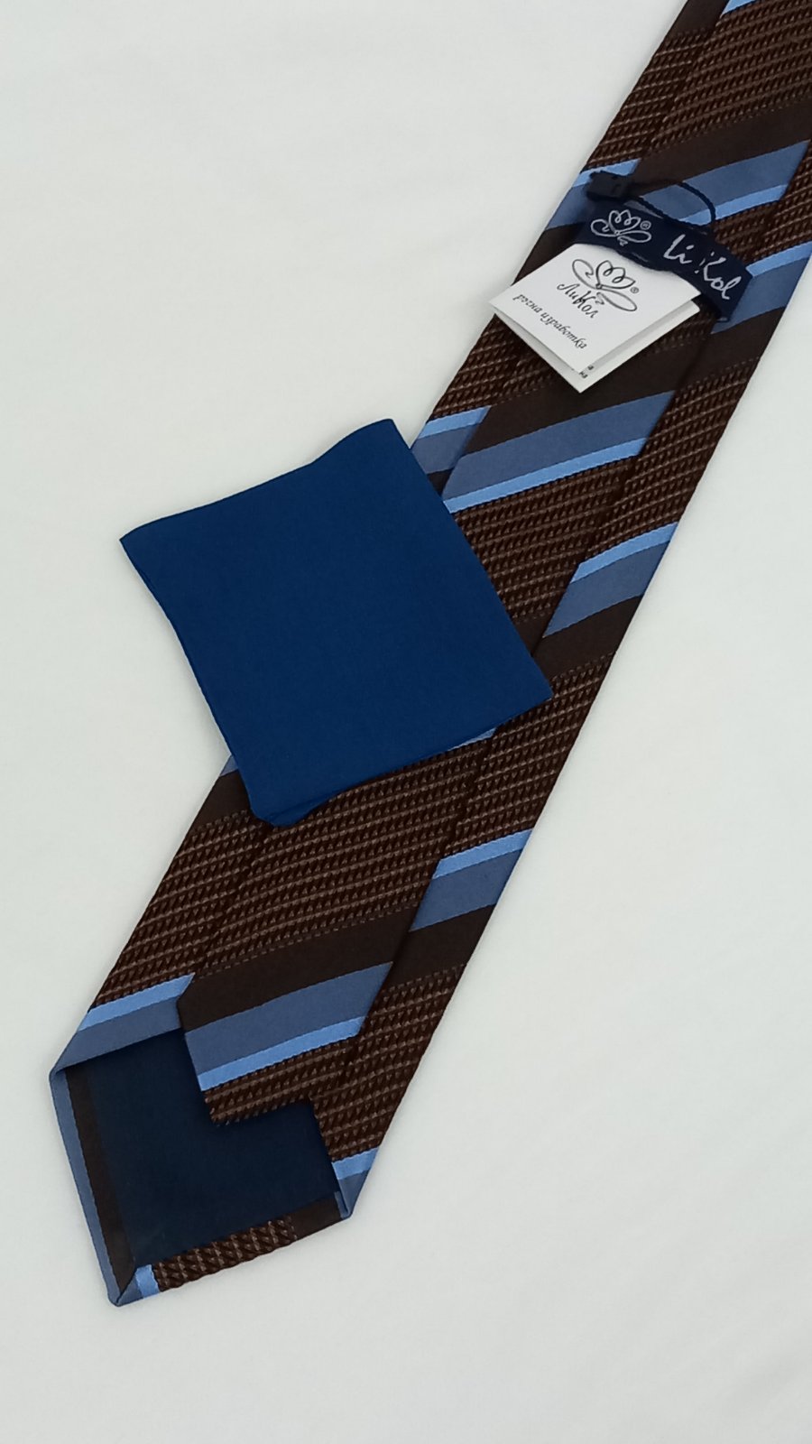 Вратовръзка естествена коприна