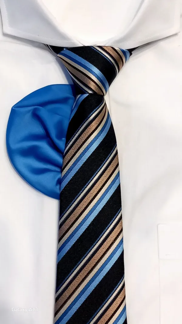 КВЖ010 Вратовръзка с кърпичка