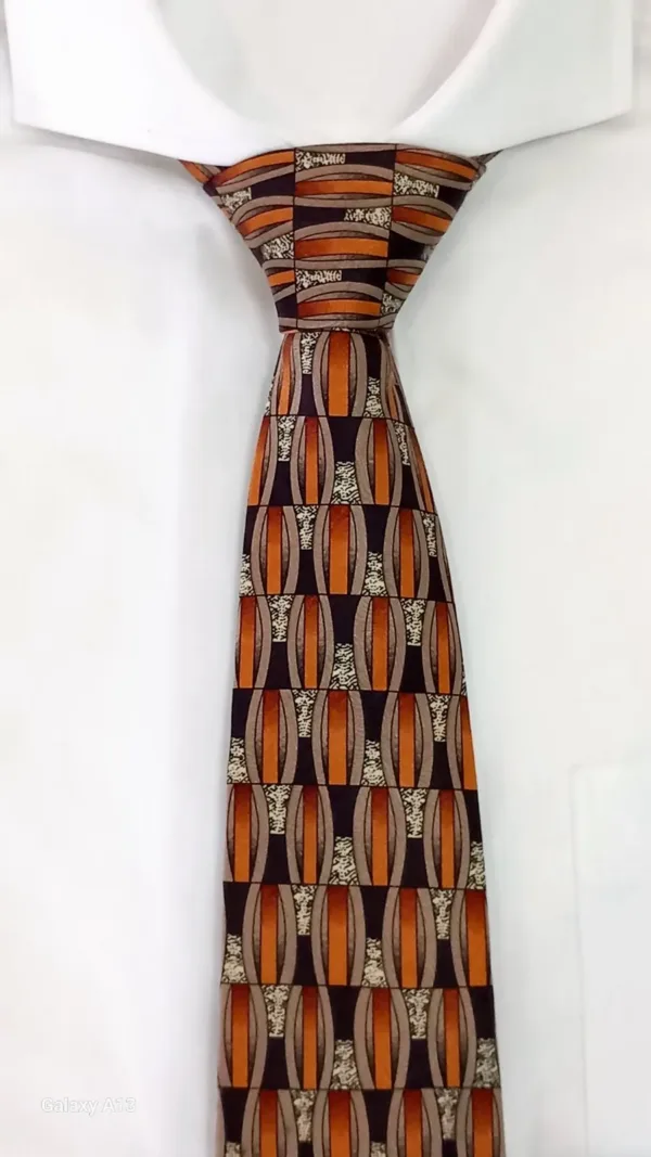 ВЖ005 Вратовръзка в тютюнево и кафяво