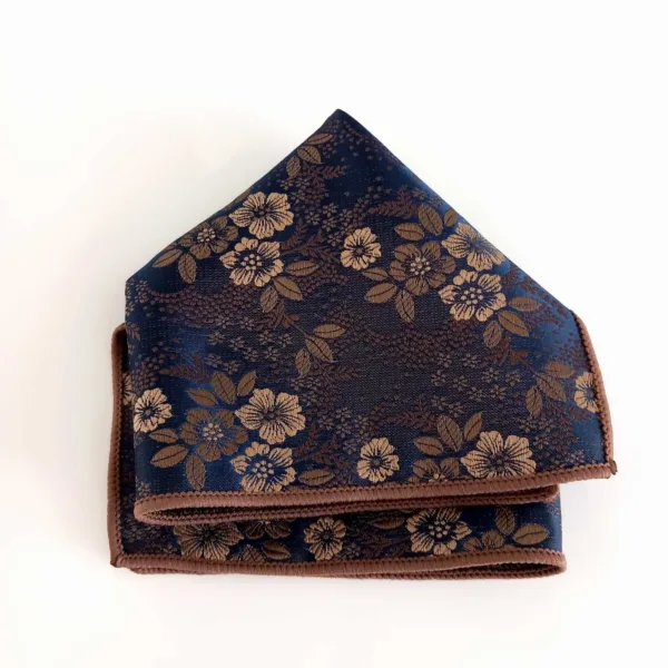 КЖ017 Тъмносиня кърпичка с бежови флорални мотиви