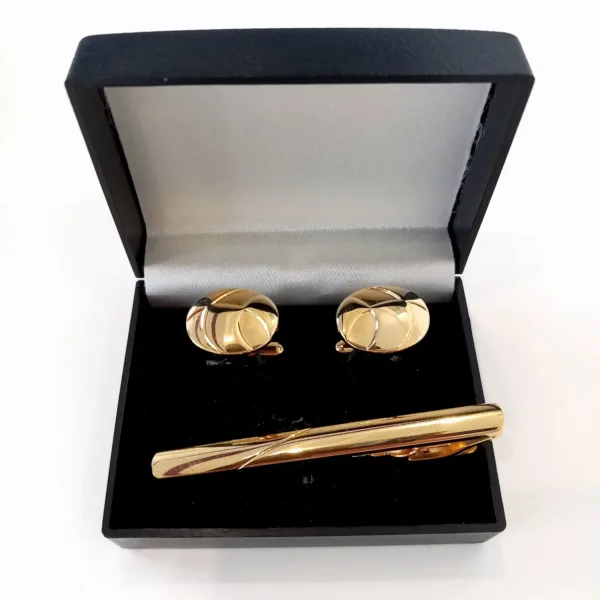 КИЗ02 Златисти копчета с игла за вратовръзка