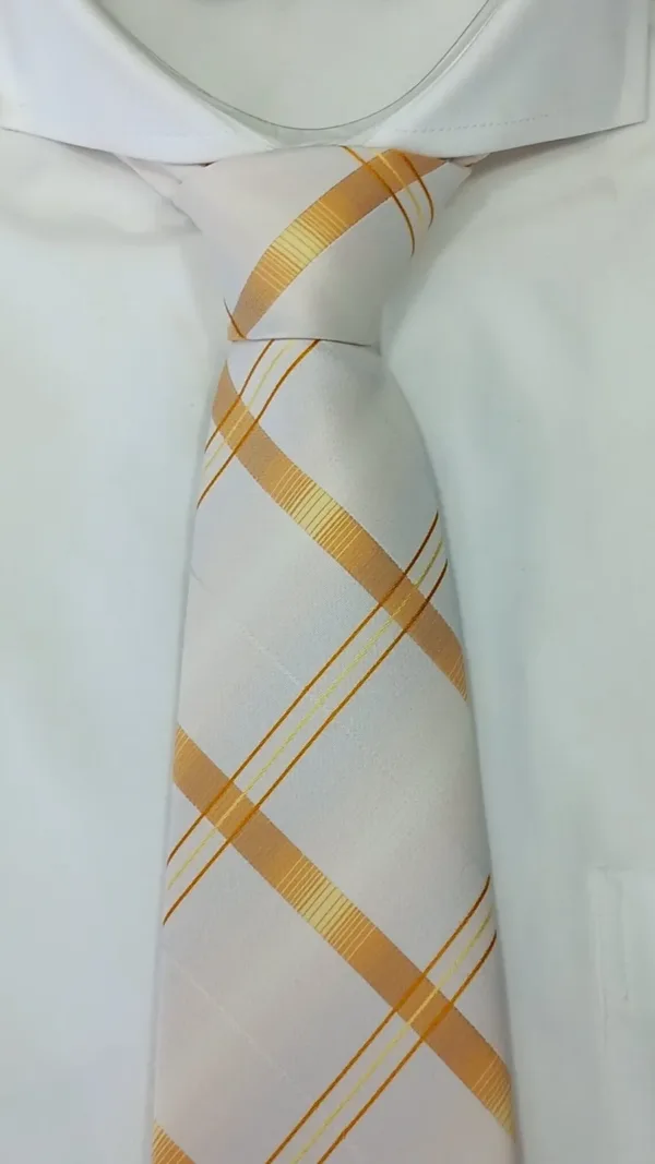 ВЖ043 Елегантна бяла вратовръзка от жакард с жълто-оранжево златисто каре